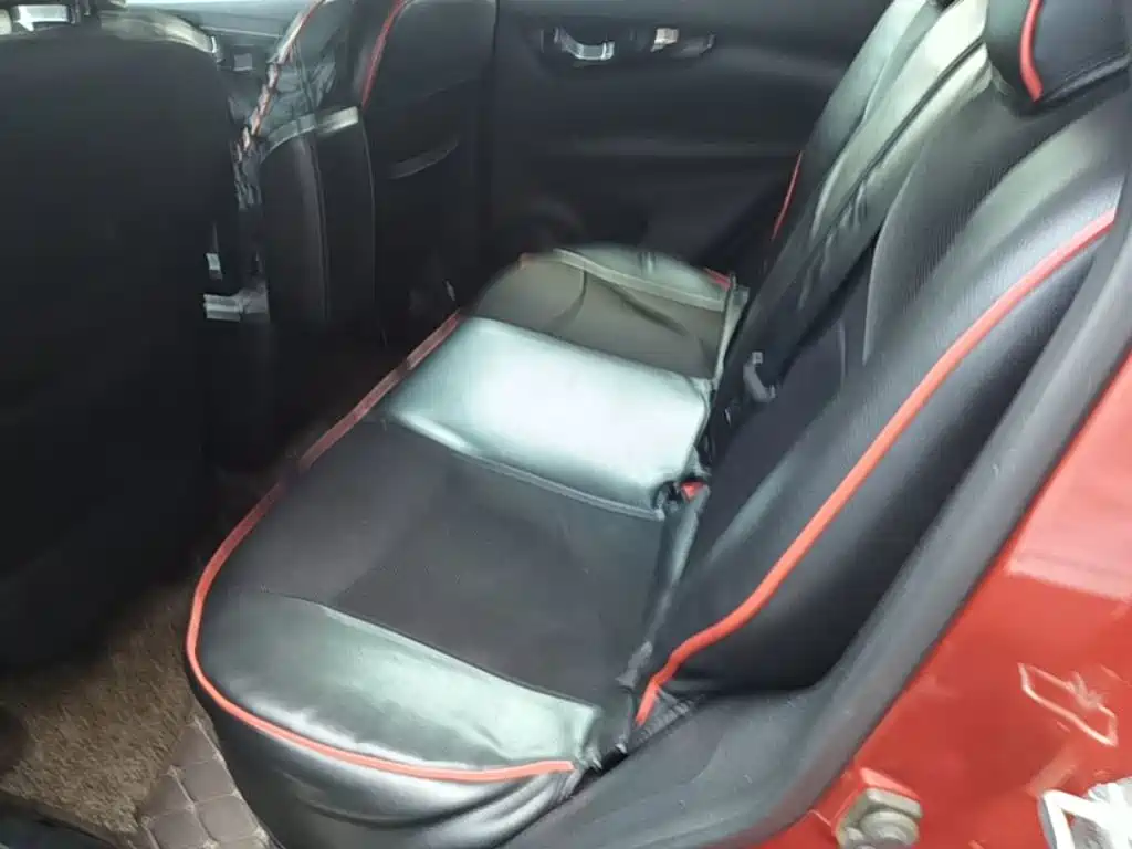 Nissan Qashqai — миниатюра 17