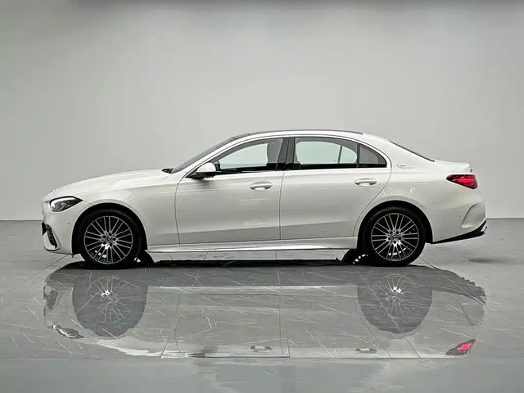 Mercedes-Benz C-Class — миниатюра 9