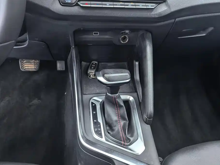 Geely Vision X3 — миниатюра 16