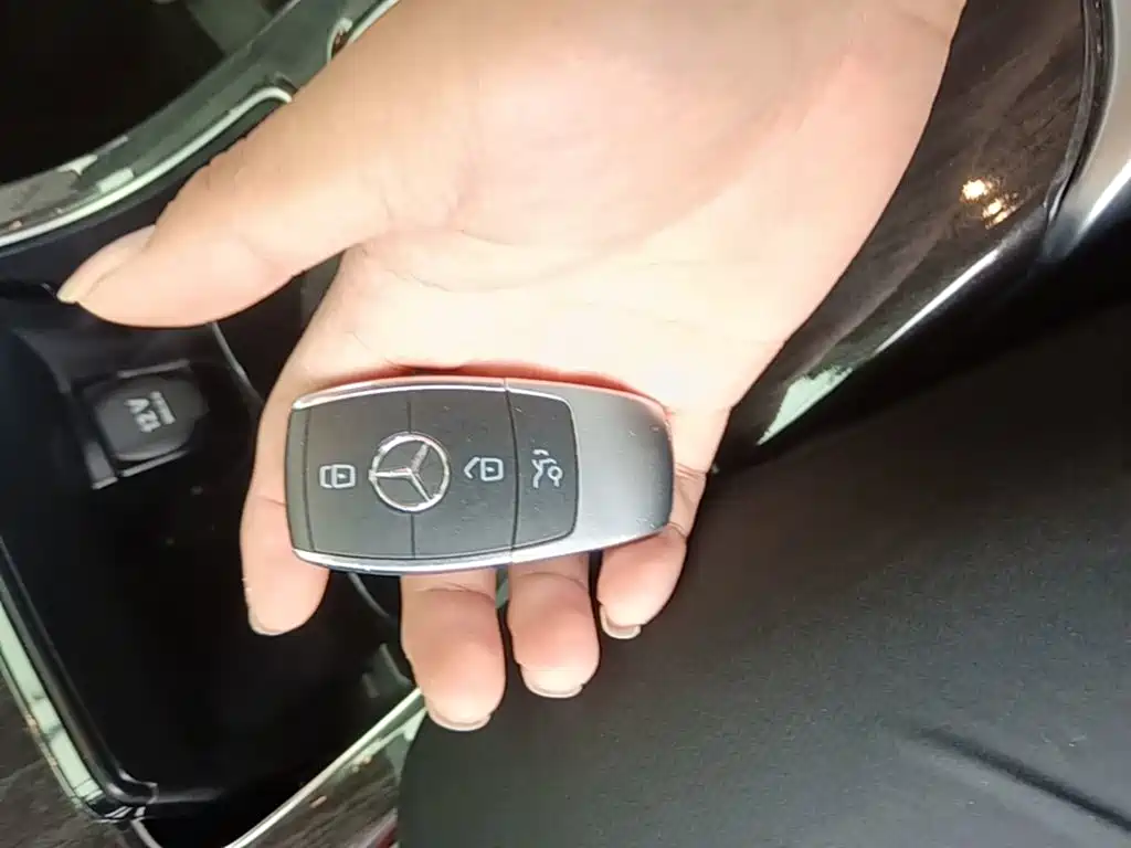 Mercedes-Benz C-Class — миниатюра 9