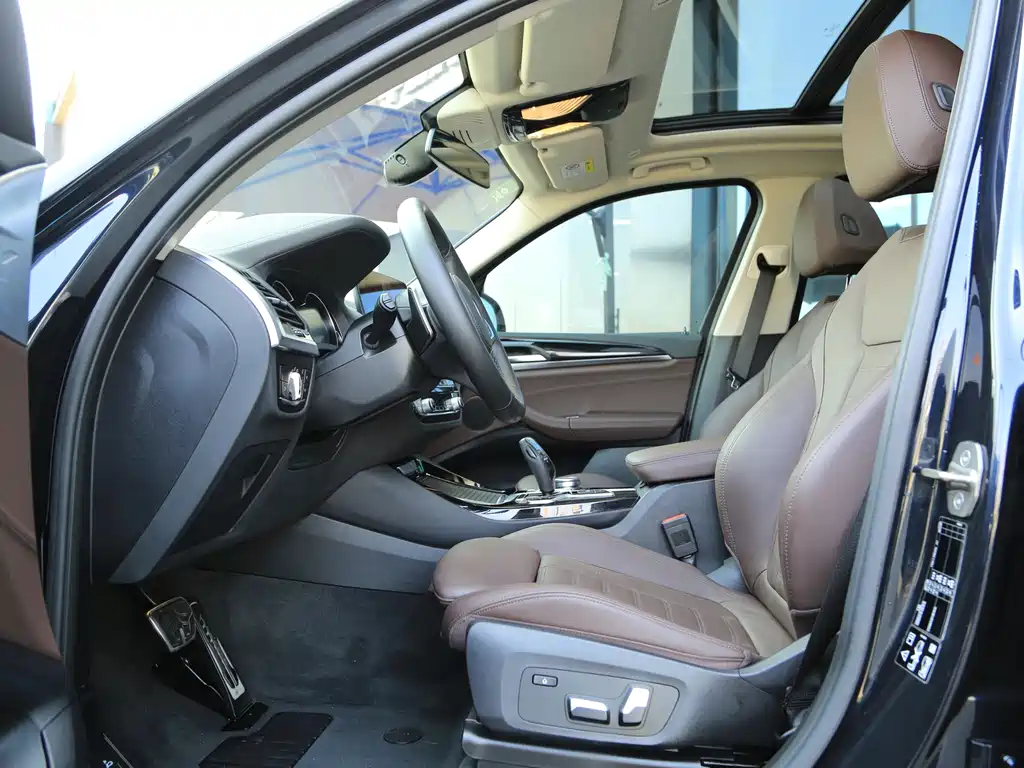 BMW X3 — миниатюра 13