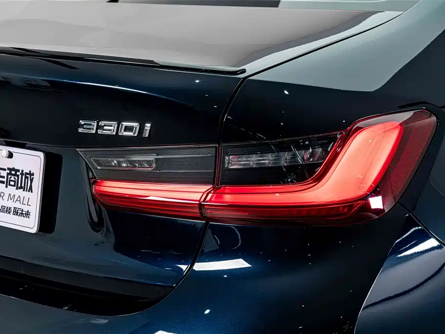 BMW 3 Series — миниатюра 8