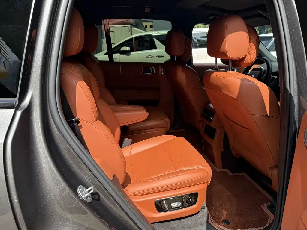 Li Auto Li L8 — миниатюра 12