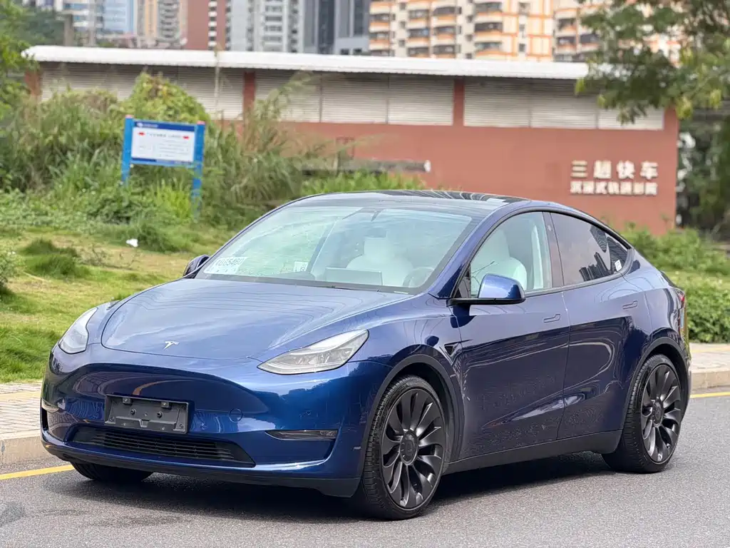 Tesla Model Y 2023
