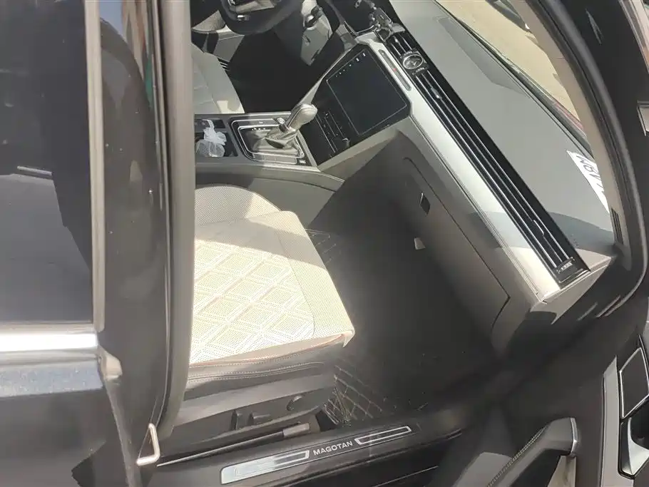 Volkswagen Magotan 2025 330TSI DSG Luxury
