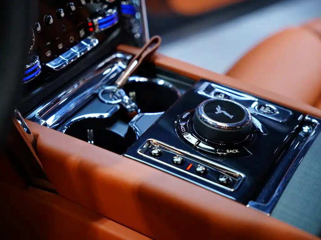 Rolls-Royce Cullinan — миниатюра 36