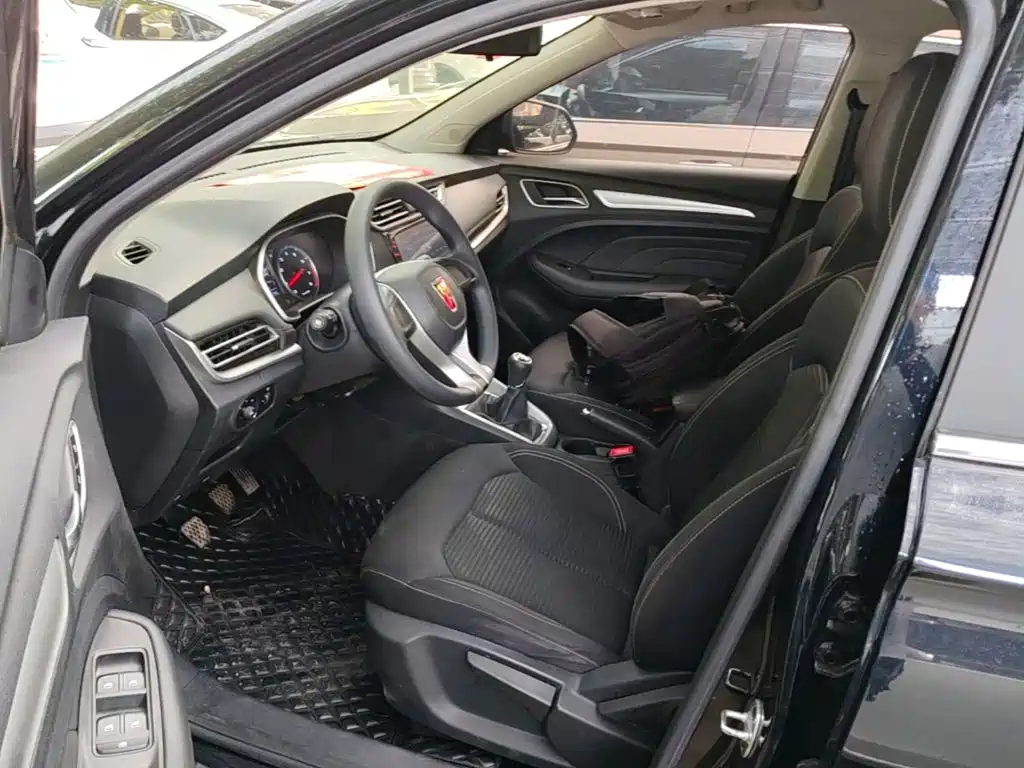 Roewe RX3 — миниатюра 15