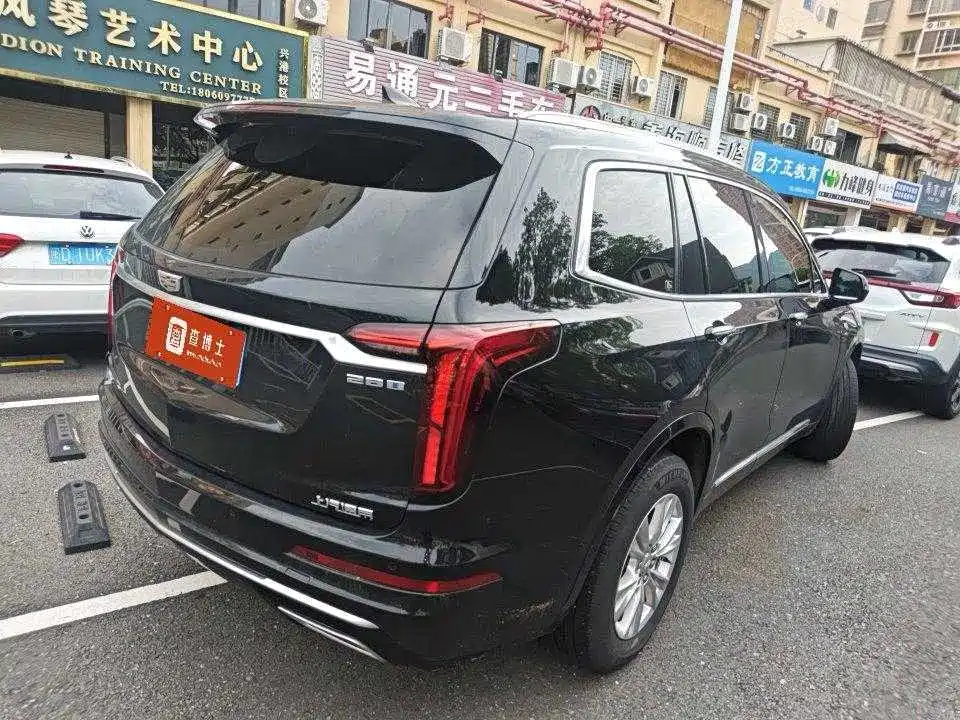 Cadillac XT6 — миниатюра 2