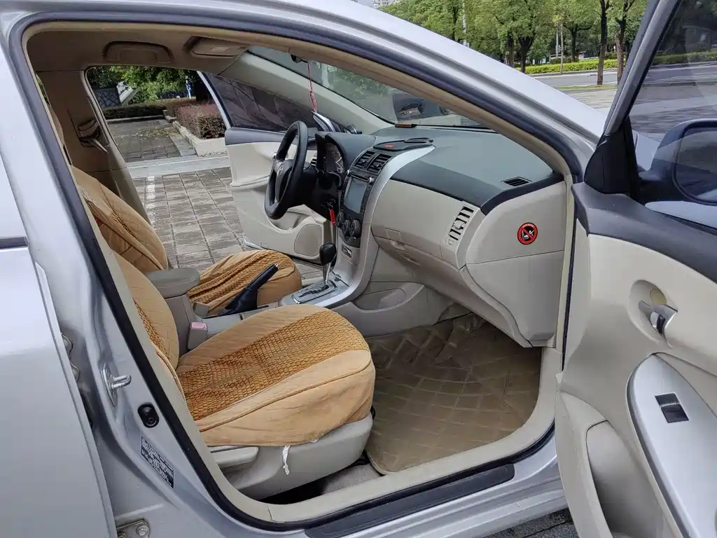 Toyota Corolla — миниатюра 11