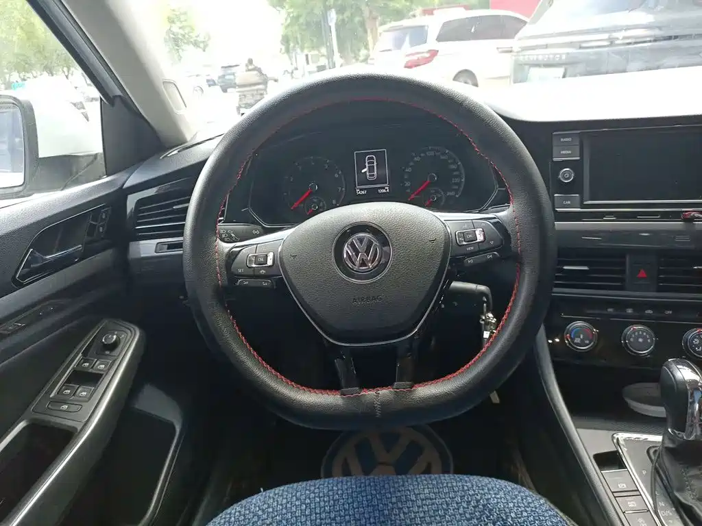 Volkswagen Bora — миниатюра 3