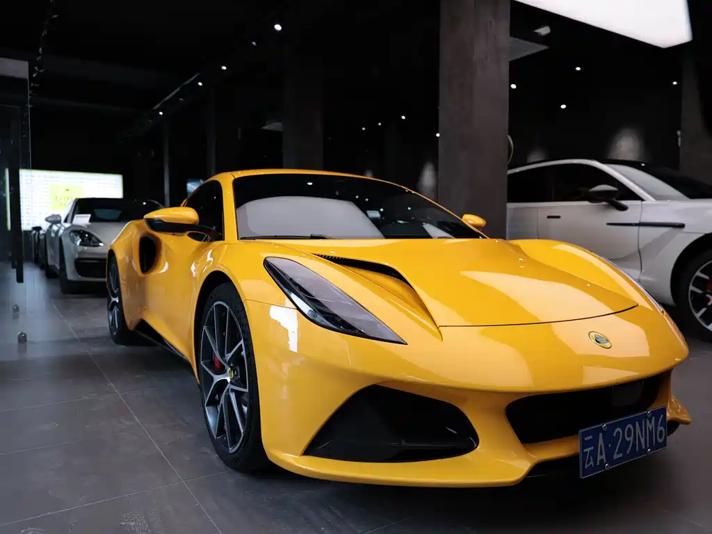 Lotus Emira 2024