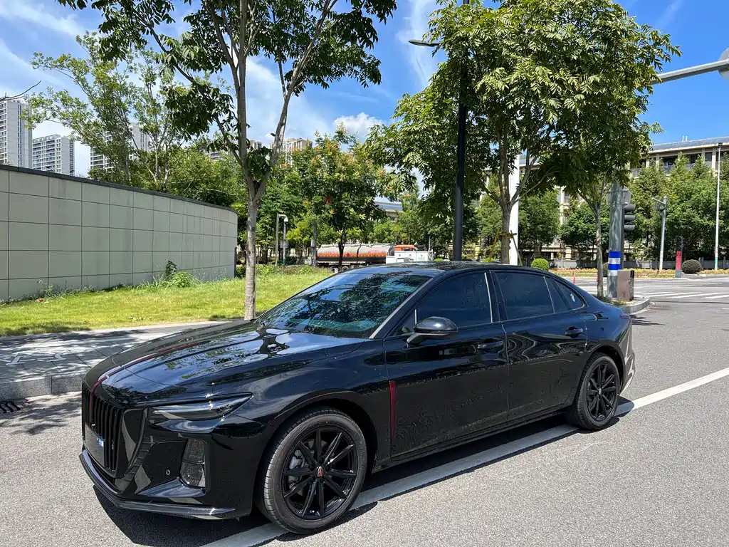Hongqi Hongqi H5 2025