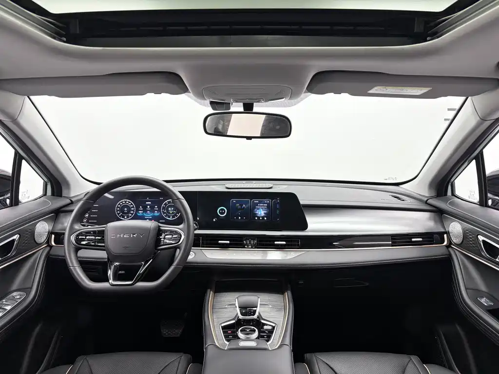 Chery Omoda — миниатюра 11