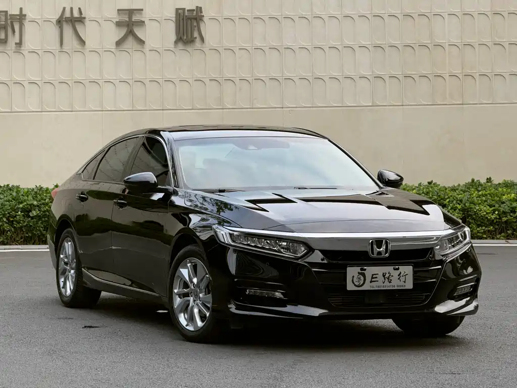 Honda Accord 2018 260TURBO Luxury VI