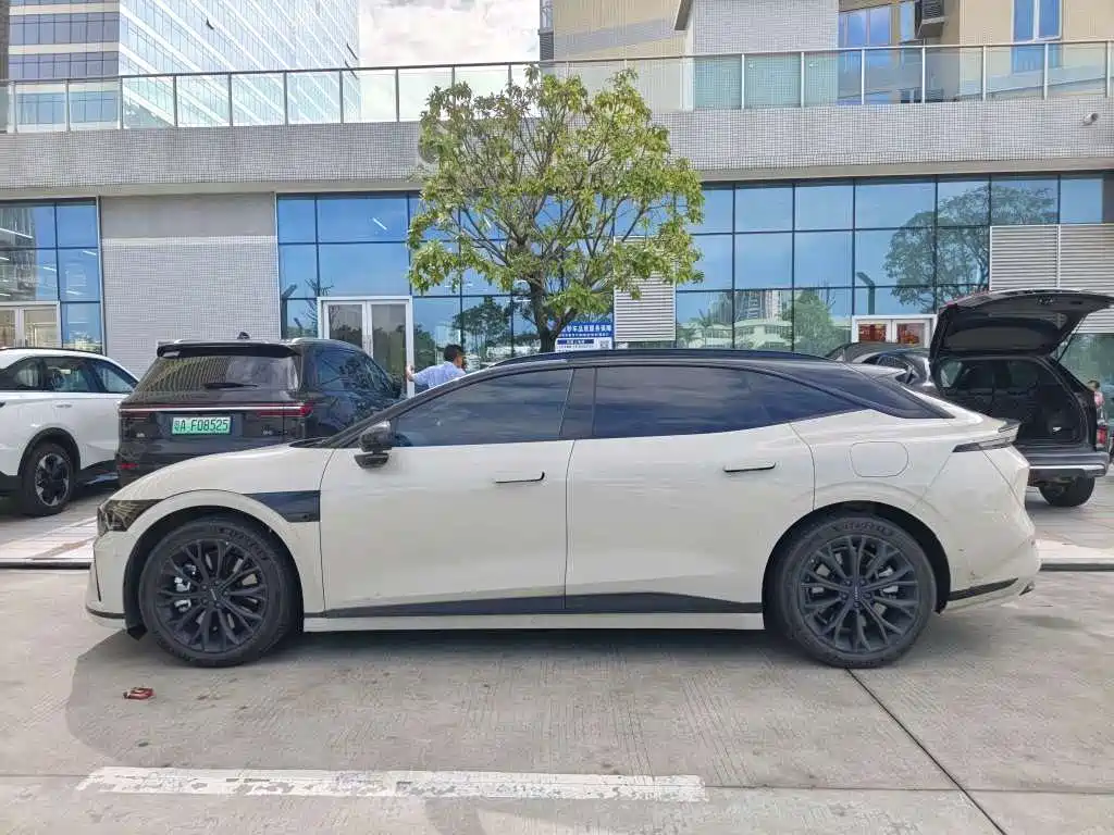Zeekr Крайний Криптон 007 GT — миниатюра 3