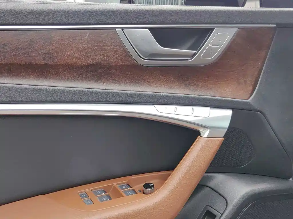Audi A6 (Import) — миниатюра 18