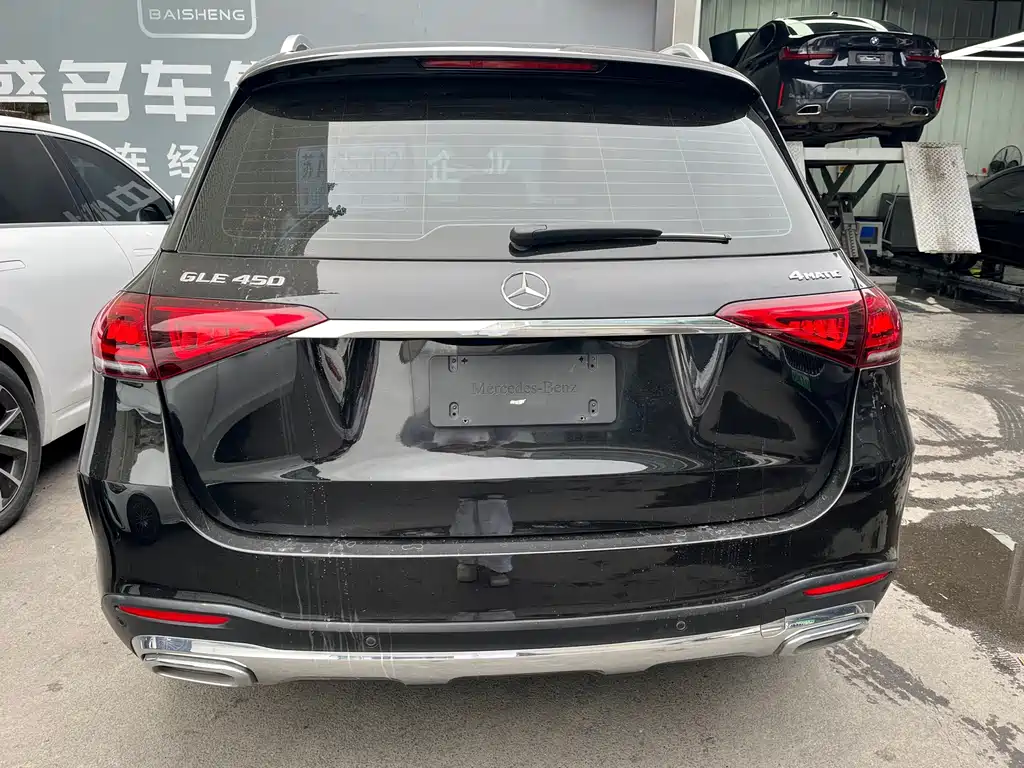 Mercedes-Benz GLE (Import) — миниатюра 9