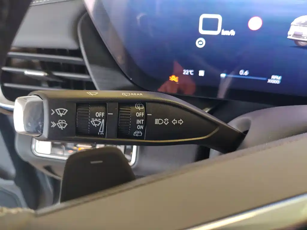 Buick Envision S — миниатюра 17