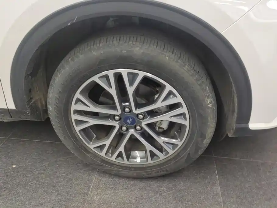 Ford Escape — миниатюра 6