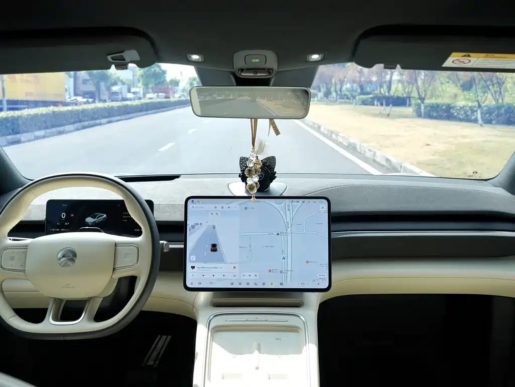 NIO EC6 — миниатюра 15