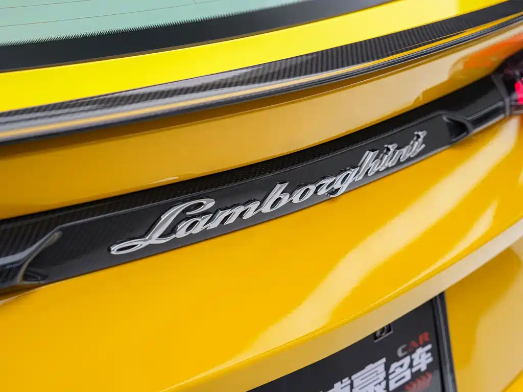 Lamborghini Urus — миниатюра 7