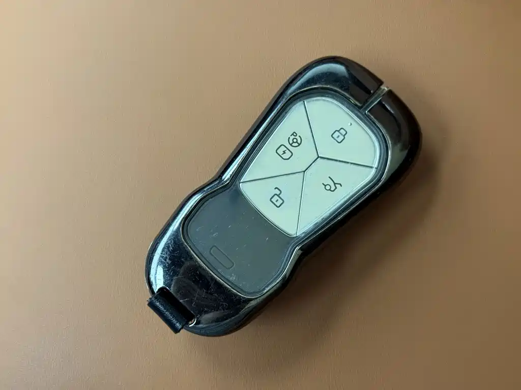 XPeng G9 — миниатюра 8