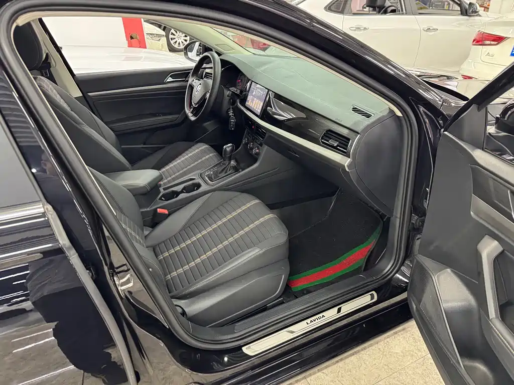 Volkswagen Lavida — миниатюра 21