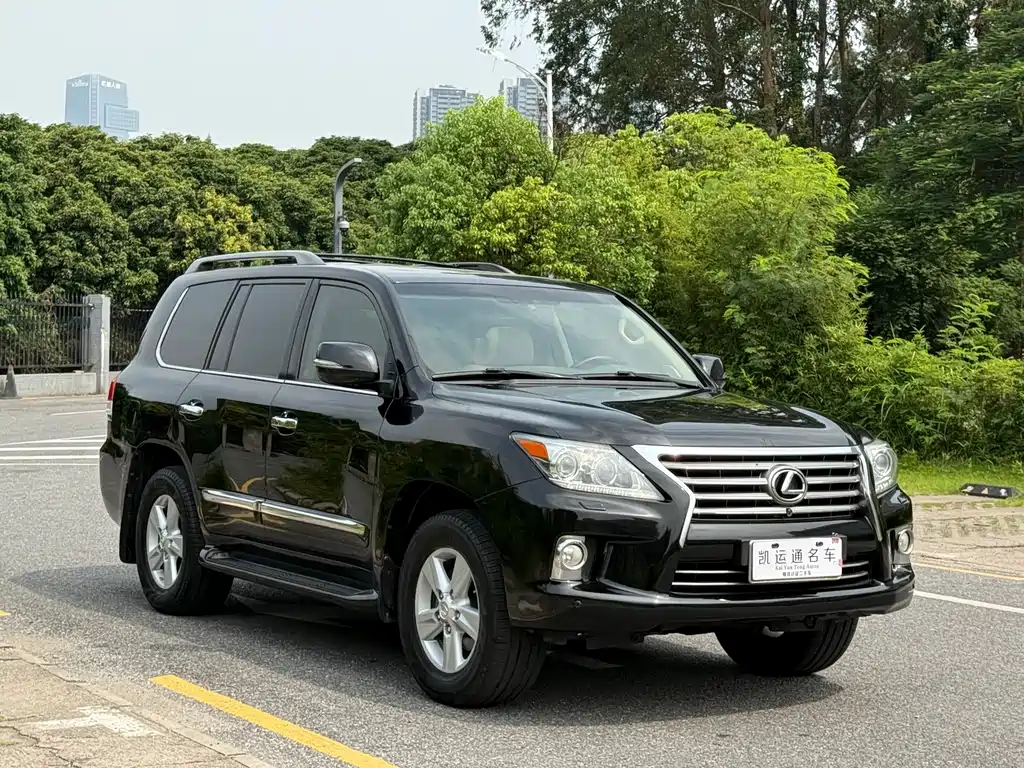 Lexus LX — миниатюра 3