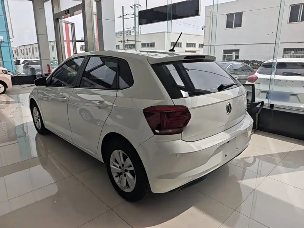 Volkswagen Polo — миниатюра 5