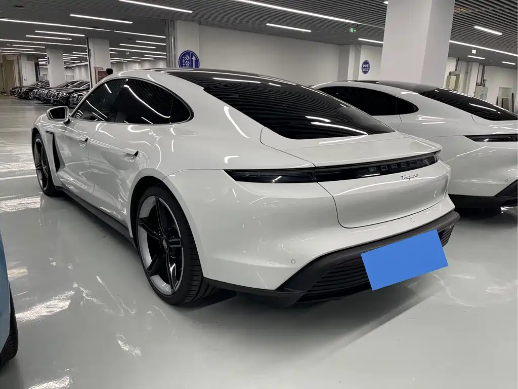 Porsche Taycan — фотографии объявления, Фото 18