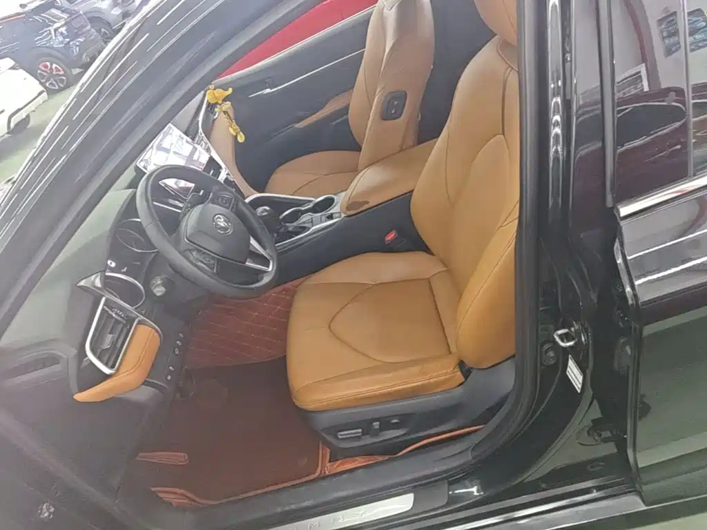 Toyota Camry — миниатюра 15