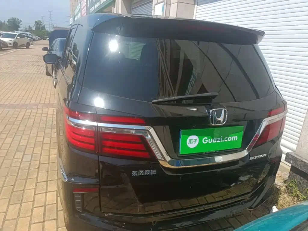 Honda Elysion — миниатюра 6
