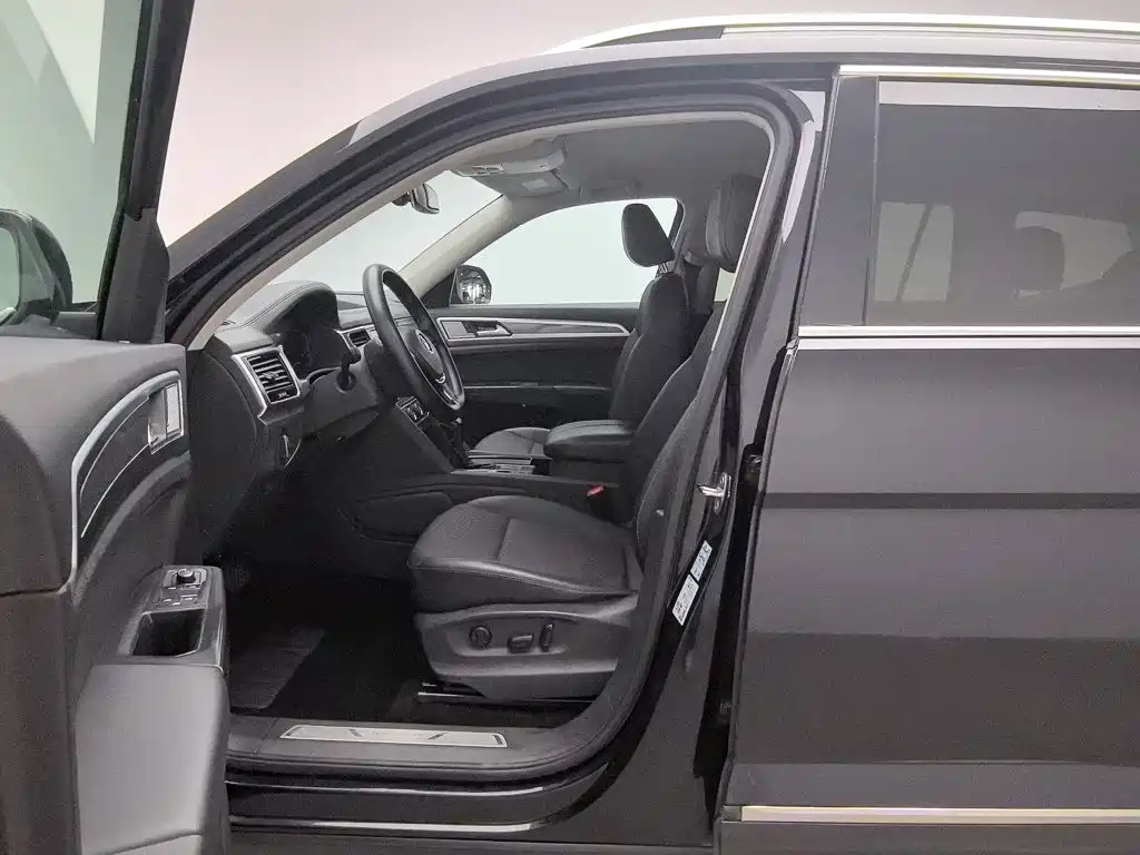 Volkswagen Teramont — миниатюра 10