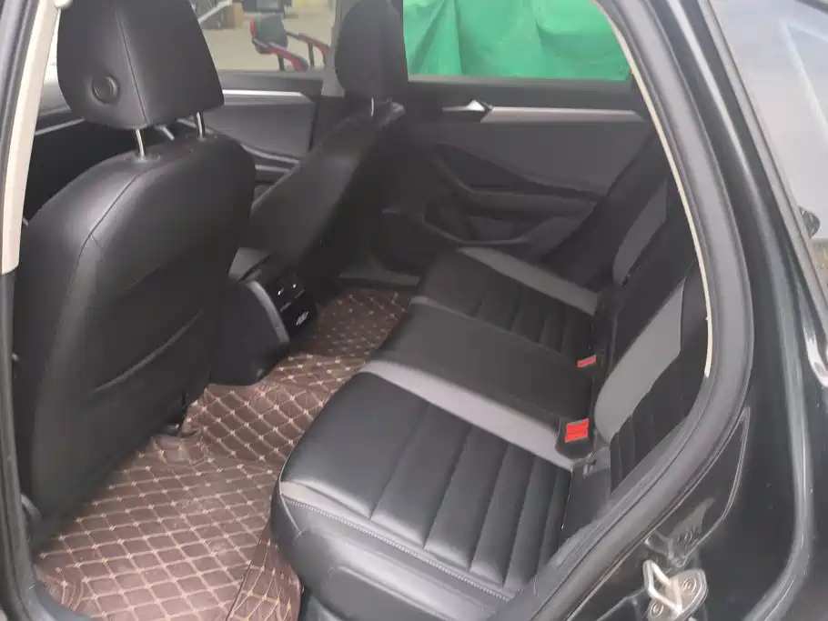 Volkswagen Sagitar — миниатюра 11