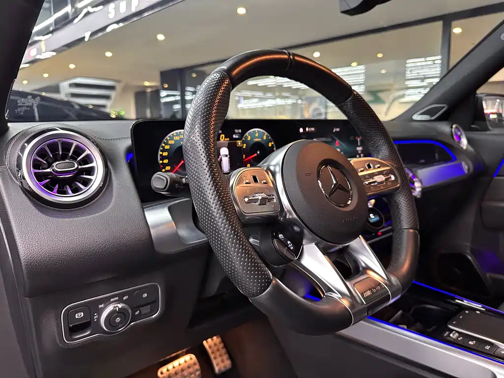 Mercedes-Benz GLB A MG 2023 AMG GLB 35 4MATIC