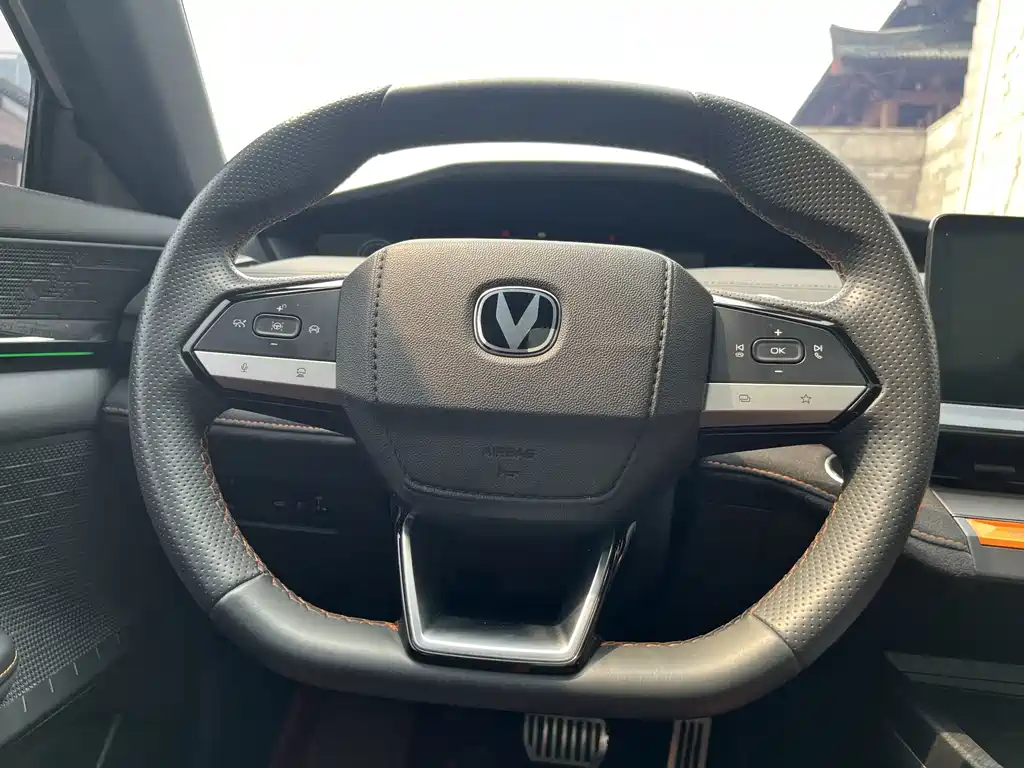 Changan UNI-V — миниатюра 10