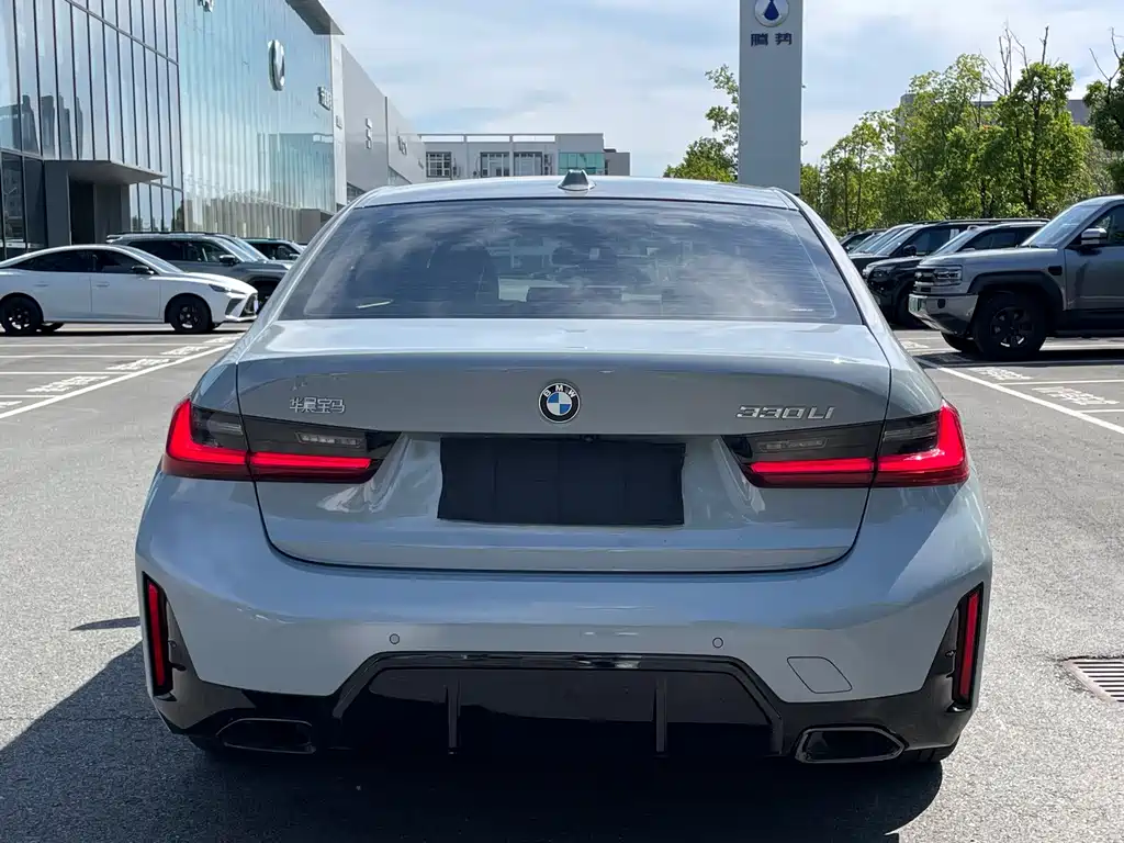 BMW 3 Series — миниатюра 18