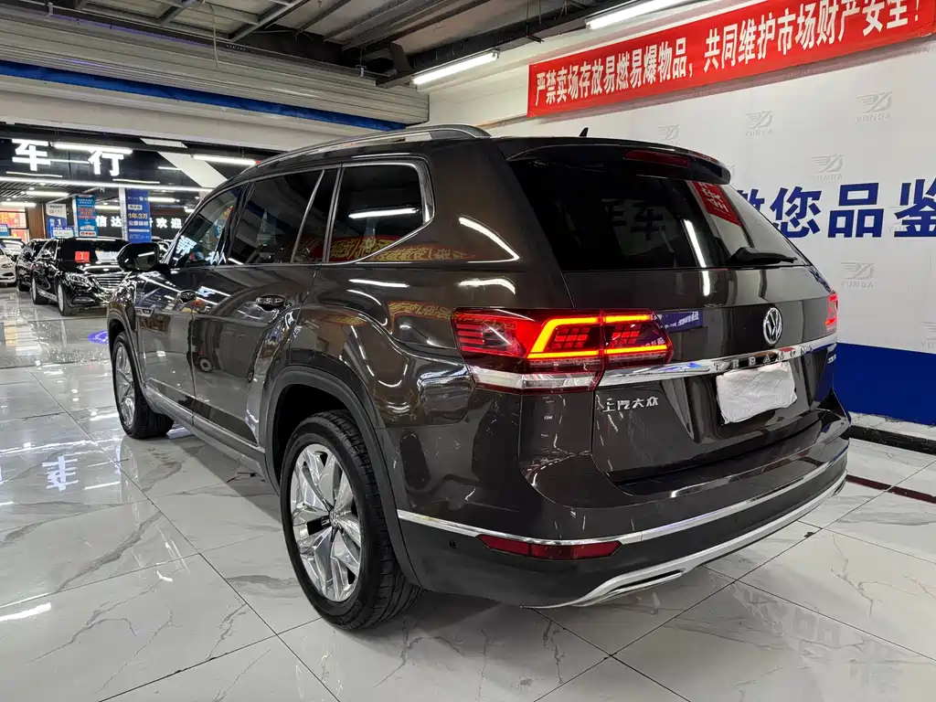 Volkswagen Teramont — миниатюра 9