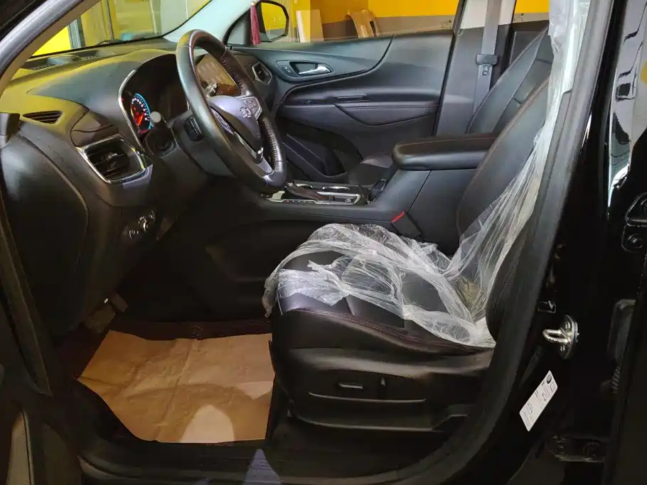 Chevrolet Equinox — миниатюра 9