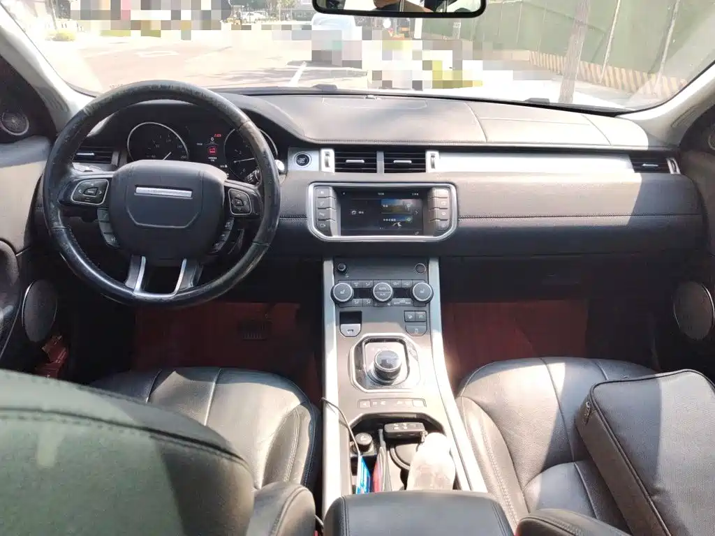Land Rover Evoque — миниатюра 5