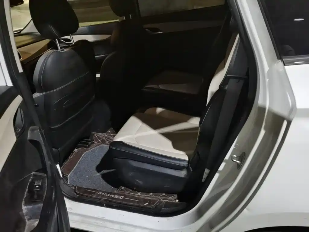 Baojun 360 — миниатюра 13