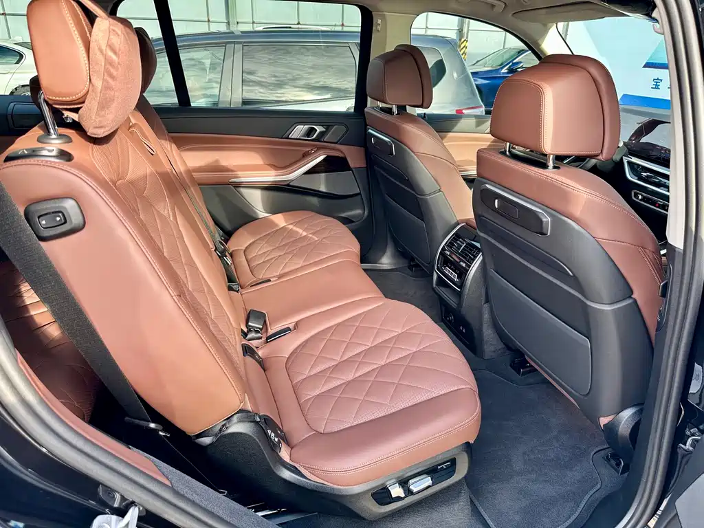 BMW X7 — миниатюра 15