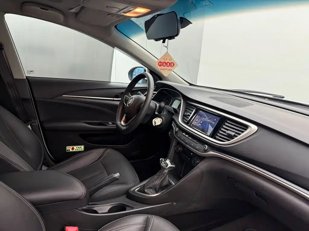 Buick Excelle — миниатюра 14
