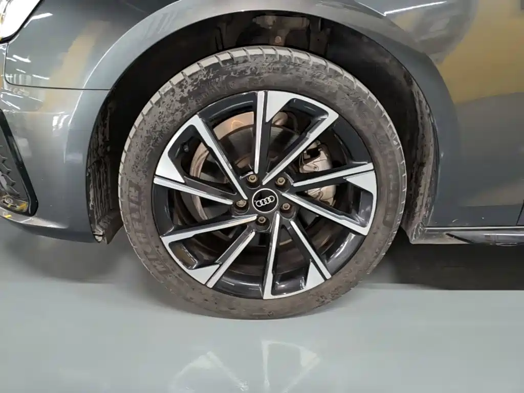 Audi A4L — миниатюра 23