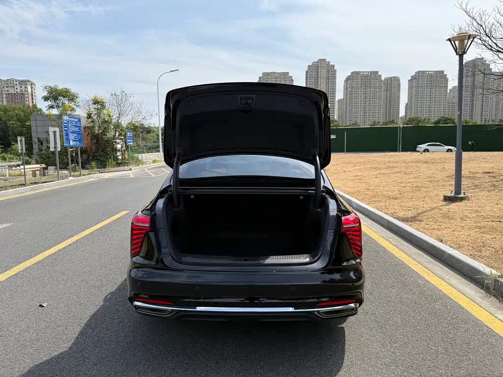 Hongqi Hongqi H5 — миниатюра 20