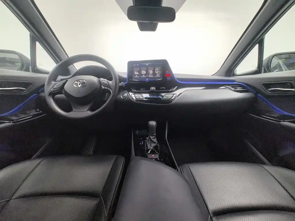 Toyota IZOA — миниатюра 5