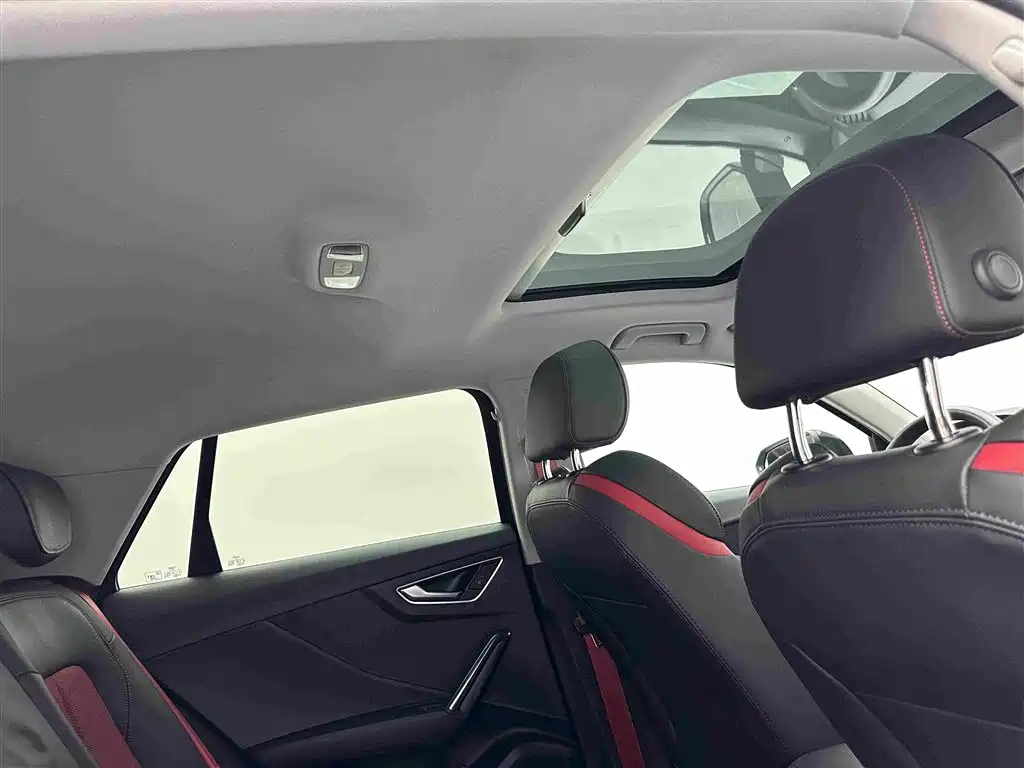Audi Q2L — миниатюра 22