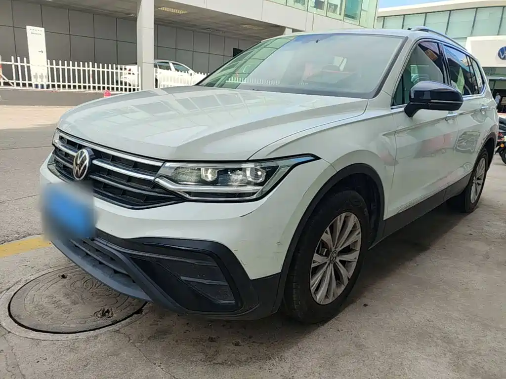 Volkswagen Tiguan L — миниатюра 2