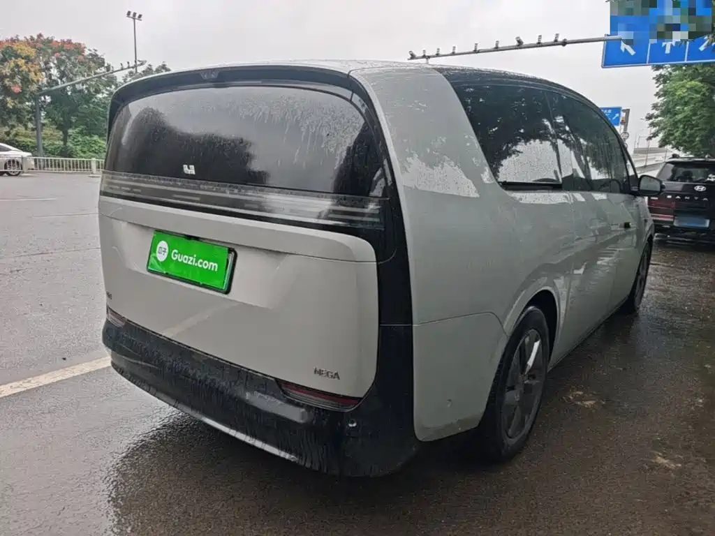Li Auto Li MEGA — миниатюра 7