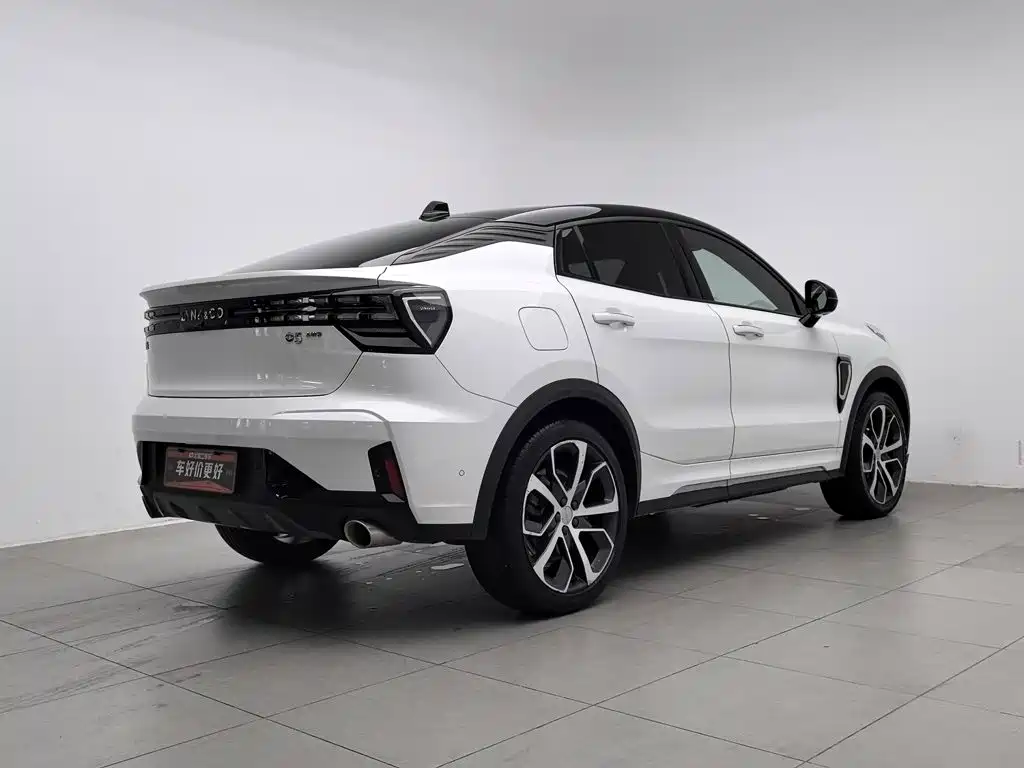 Lynk & Co 05 — миниатюра 2